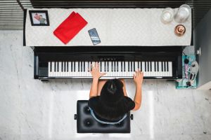 Das H&ouml;rerlebnis bezieht sich auf den emotionalen Eindruck, den man beim H&ouml;ren von Musik oder anderen Kl&auml;ngen empfindet.