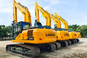 Bauen im Wandel: Wie Fachmessen Innovation, Standards und Markttrends sichtbar machen - Bild: Izzuddin Azzam / Unsplash Bauen im Wandel: Wie Fachmessen Innovation, Standards und Markttrends sichtbar machen - Bild: Izzuddin Azzam / Unsplash