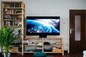Wie dein Fernseher zum echten Hingucker wird - Bild: Jonas Leupe auf Unsplash