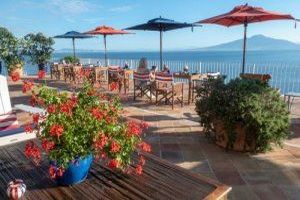 Fr&uuml;hzeitig an den Sonnenschutz denken - Bild: Nick Fewings / Unsplash