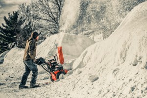 Winterzubeh&ouml;r f&uuml;r die Pflege Ihres Grundst&uuml;cks: N&uuml;tzliche Werkzeuge und Gadgets - Bild: Todd Trapani / Unsplash