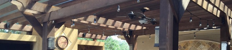 Mit der perfekten Terrassen&uuml;berdachung den Au&szlig;enbereich neu erfinden: Kauf-Tipps f&uuml;r mehr Wohnqualit&auml;t