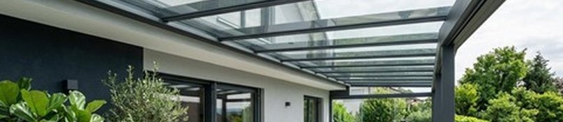 Langlebige Terrassengestaltung: Planung und Montage von Glas-Aluminium-Konstruktionen