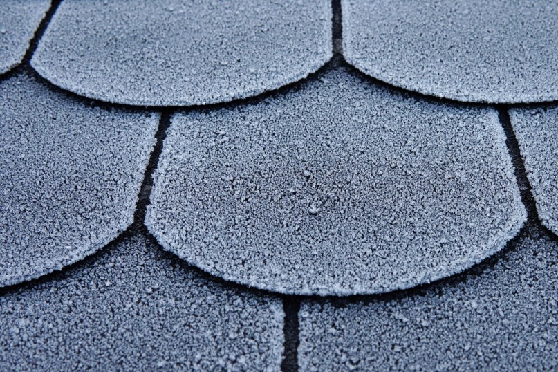 Abdichtungsmaterial bezeichnet alle Materialien, die zum Schutz von Bauteilen vor Feuchtigkeit, Wasser oder anderen Fl&uuml;ssigkeiten eingesetzt werden.