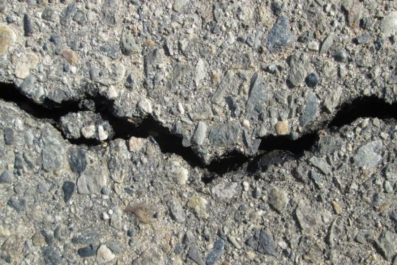 Warum unbehandelter Beton im Keller langfristig Probleme bereitet