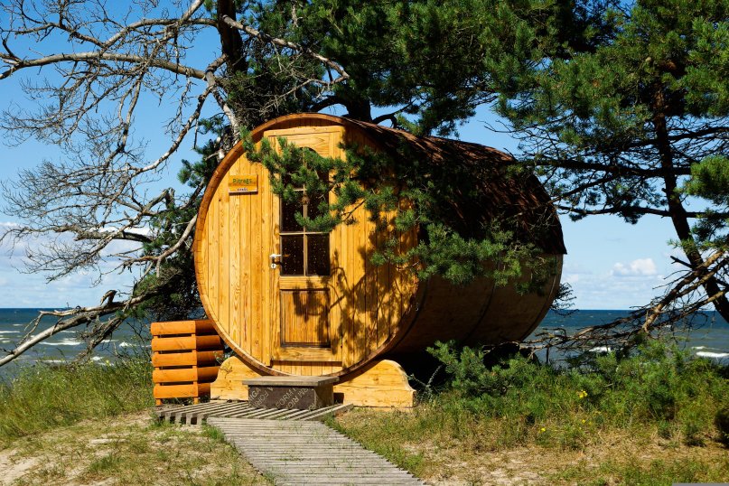 Gartensauna: Das Material beeinflusst nicht nur die Optik einer Gartensauna, sondern auch Langlebigkeit und Nutzungskomfort