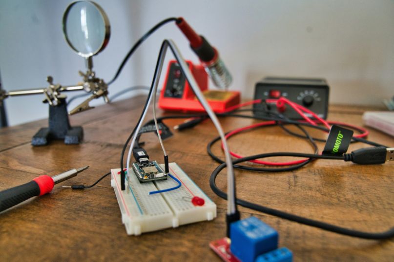 Die Silberbeschichtung wird in der Elektrotechnik in einer Vielzahl von Anwendungen eingesetzt