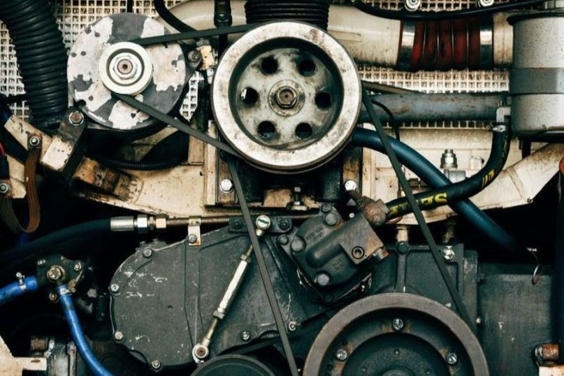 Ein Ger&auml;t ist ein technisches Hilfsmittel, eine Maschine, ein Werkzeug oder eine Vorrichtung, die f&uuml;r bestimmte Zwecke entwickelt wurde.