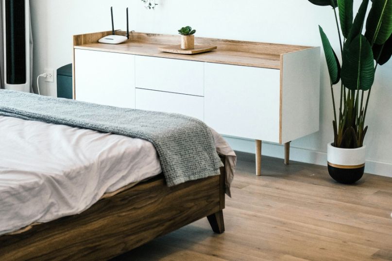 Parkett im Schlafzimmer, dem weniger h&auml;ufig genutzten Raum des Hauses