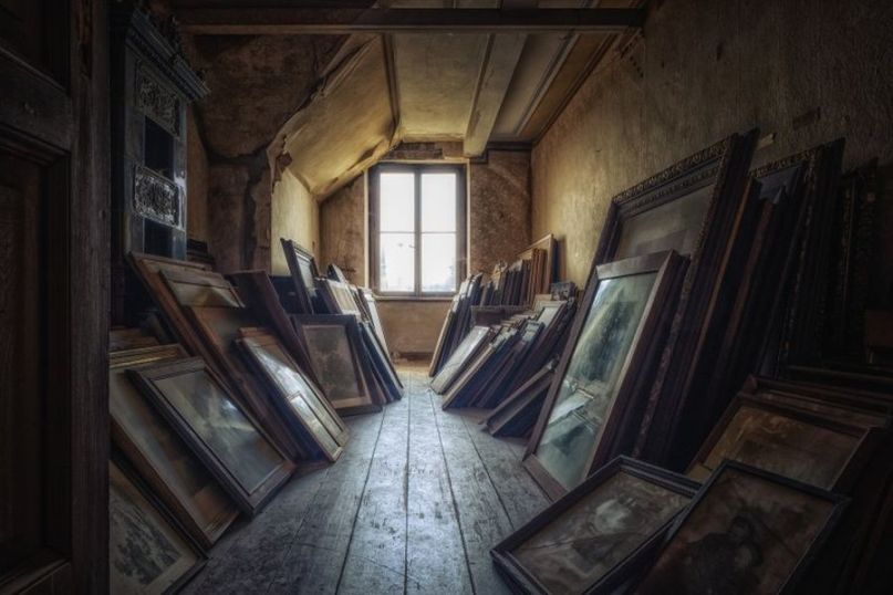 Stauraum bezieht sich auf den Platz, der zur Lagerung von Gegenst&auml;nden oder Materialien zur Verf&uuml;gung steht.