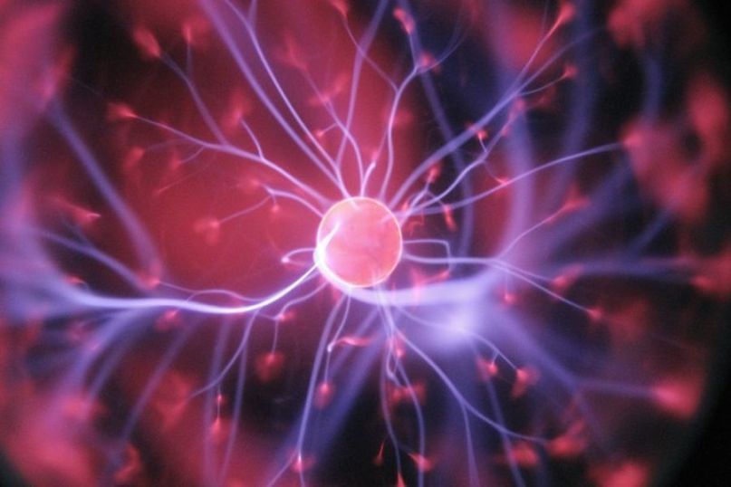 Eine Solarzelle ist ein elektronisches Bauelement, das Sonnenlicht in elektrische Energie umwandelt.